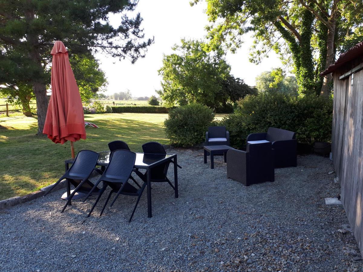 Manoir De La Ville Marie Hirel ภายนอก รูปภาพ